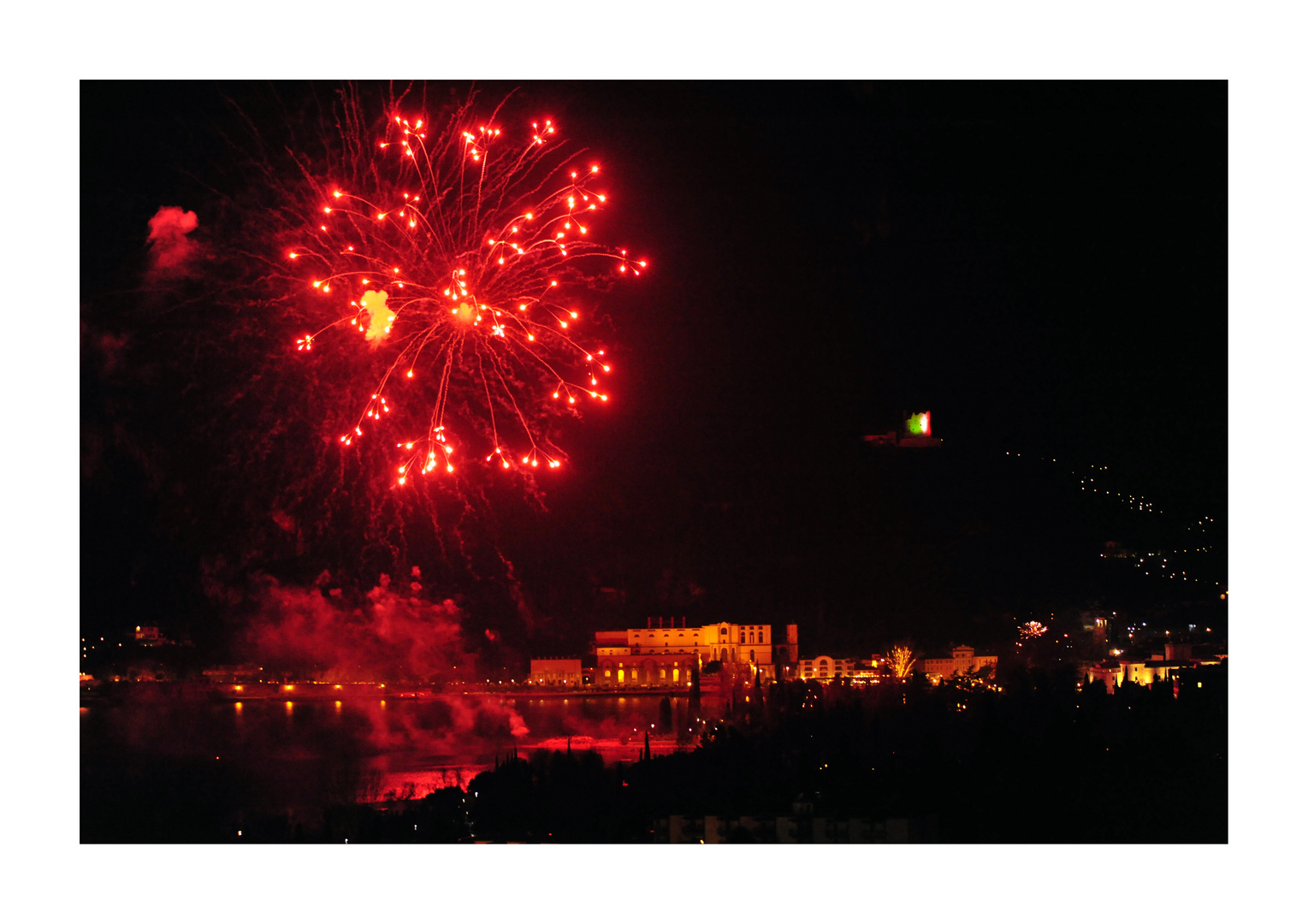 Sylvester-Feuerwerk in Riva del Garda 2