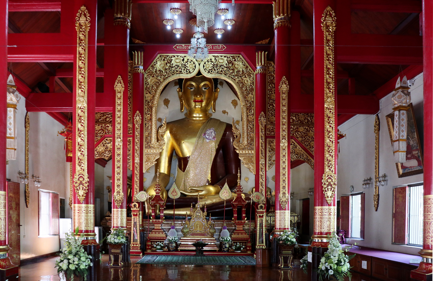 Symbole des Buddhismus, Goldener Buddha  