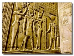 Symbolfiguren (Relief) in Tempelanlage Edfu