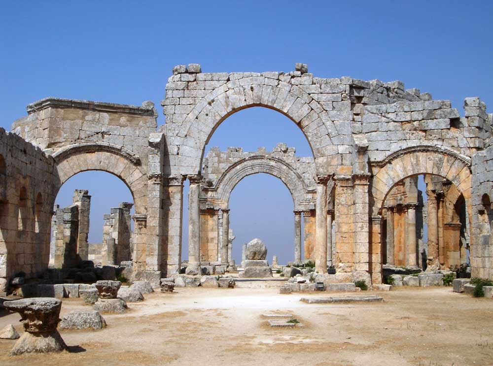 Symeon-Kloster mit dem angeblichen Rest der Säule des Heiligen im Zentrum (nordwest Syrien, 2006)