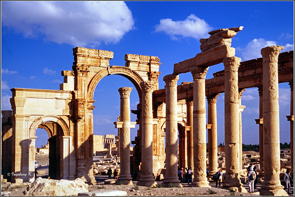 Syrien - Palmyra - Eingang zu einer Tempelanlage