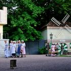 Szene aus dem Musical "My Fayr Lady" in der Herdringer Freilichtbühne.