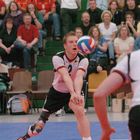 Szene aus dem Spiel BRD gegen Canada von der WM der Behinderten im Volleyball in Met