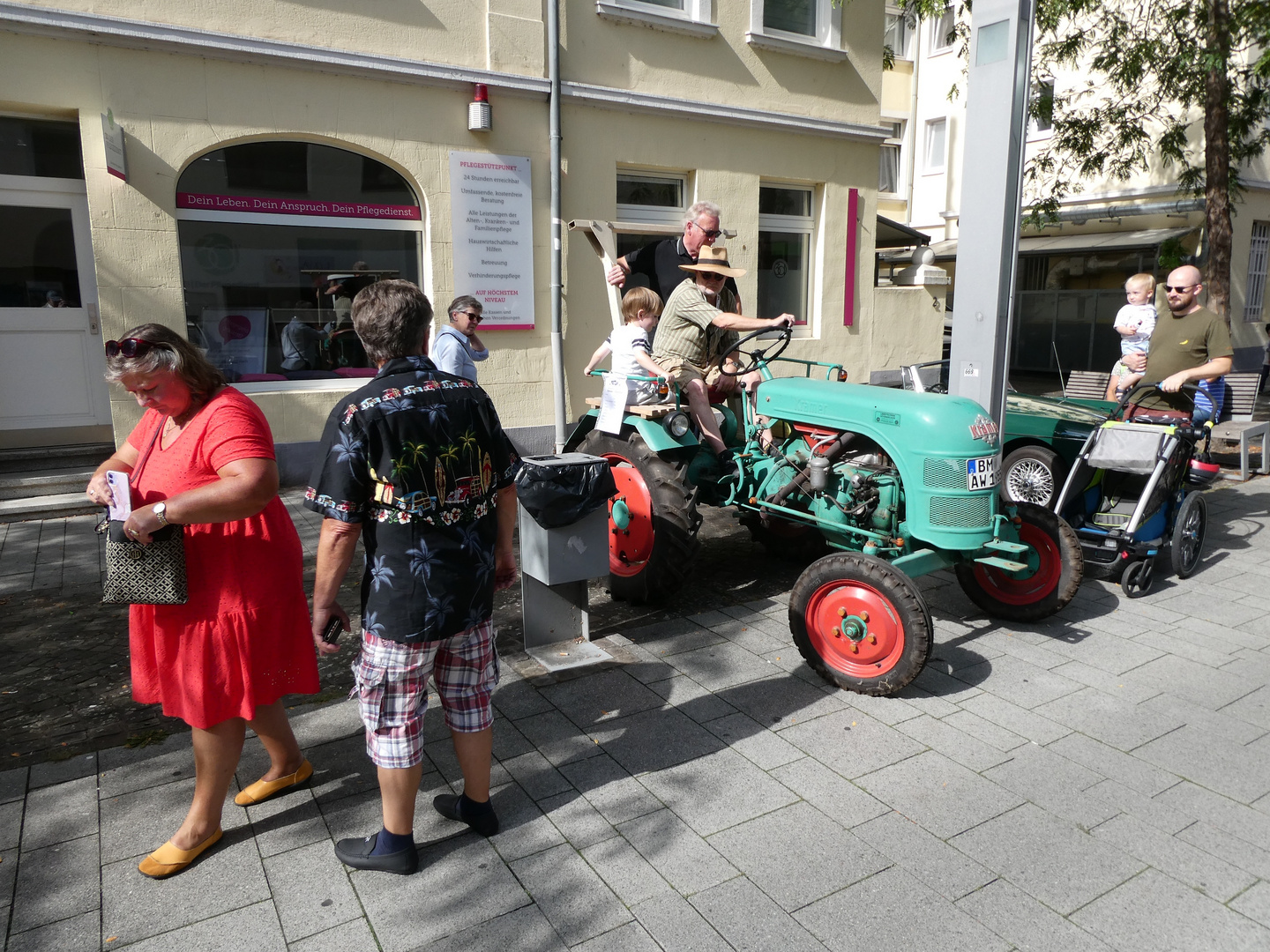 Szene beim Oldtimertreffen