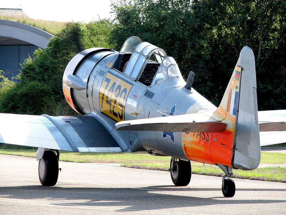 T-6 D-FASS Taxiing
