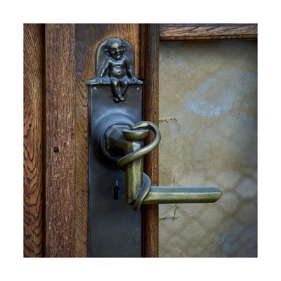 T U E R O E F F N E R