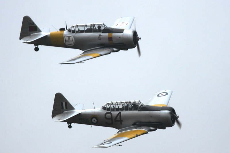 T6 Formation @ Duxford 9/2005