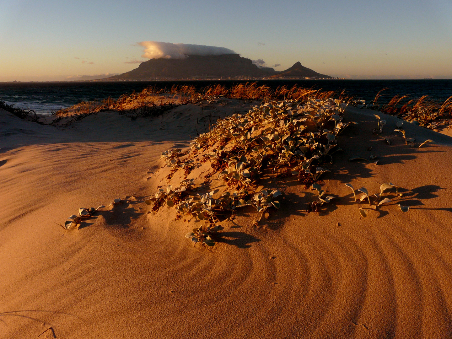 table mountain sunrise blouberg beach