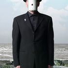 tableau vivant - magritte - son of man