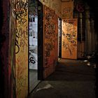 Tacheles: Zu den Toiletten