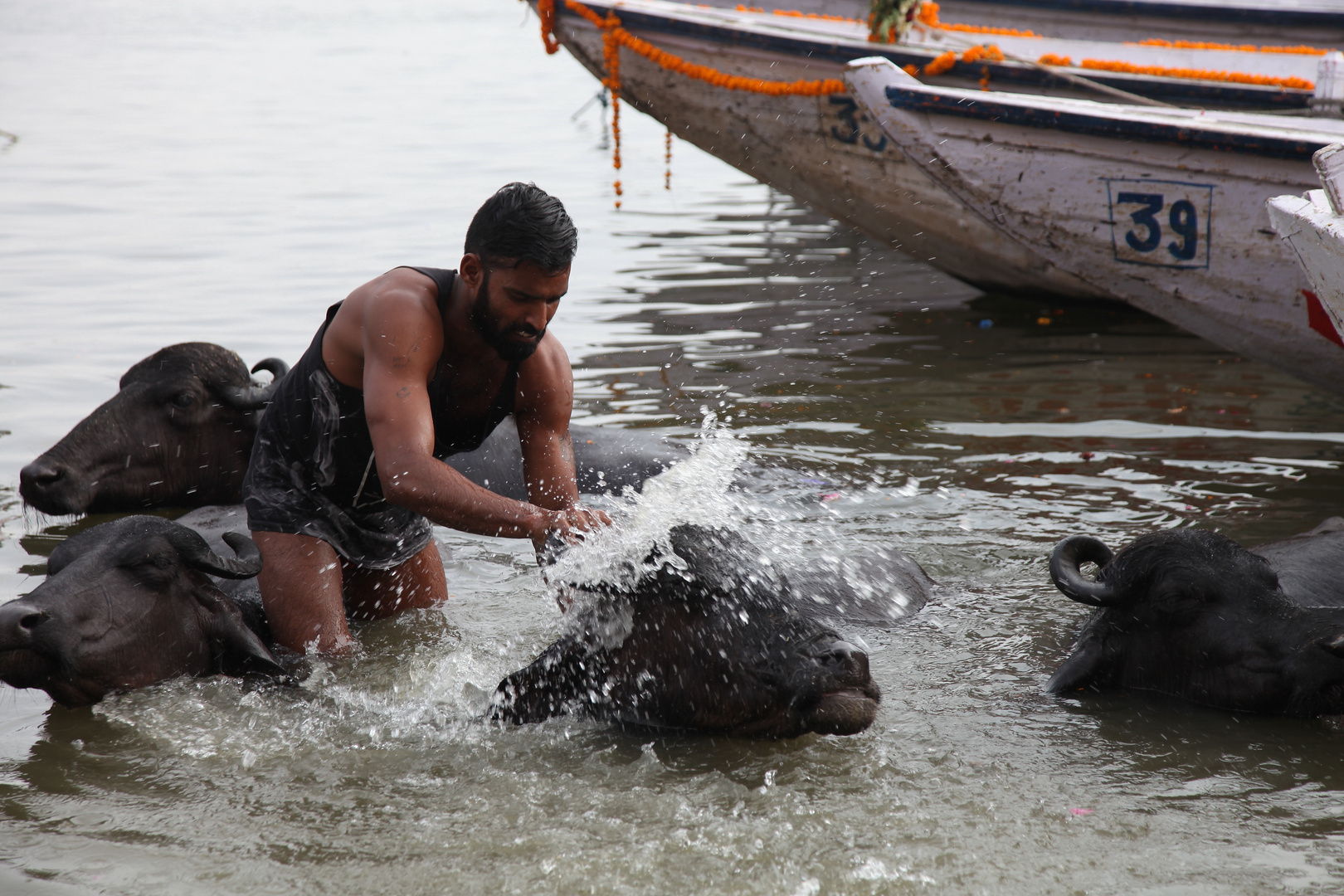 tägliches Bad im Ganges