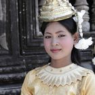 Tänzerin in Angkor Wat