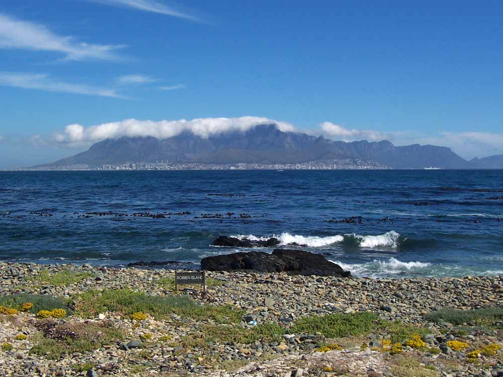 Tafelberg/Kapstadt von Robben Island aus gesehen