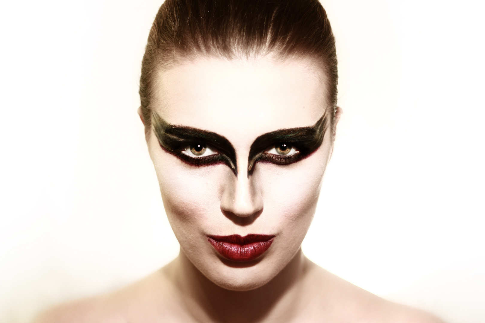 TAG 15 - Black Swan