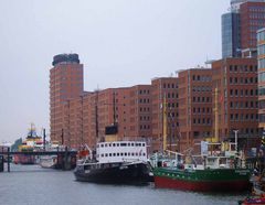 Tag der Deutschen Einheit in der Hamburger Hafencity...