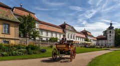 Tag der Oldtimer in Schloss Fasanerie