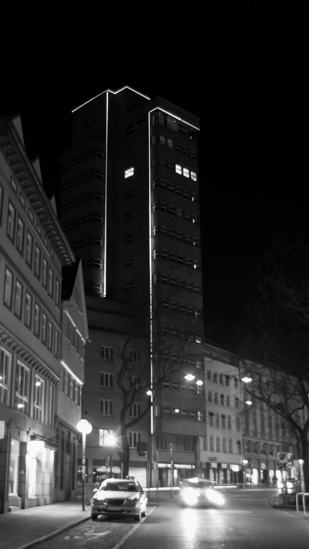 Tagblatt-Turm I_III / sw