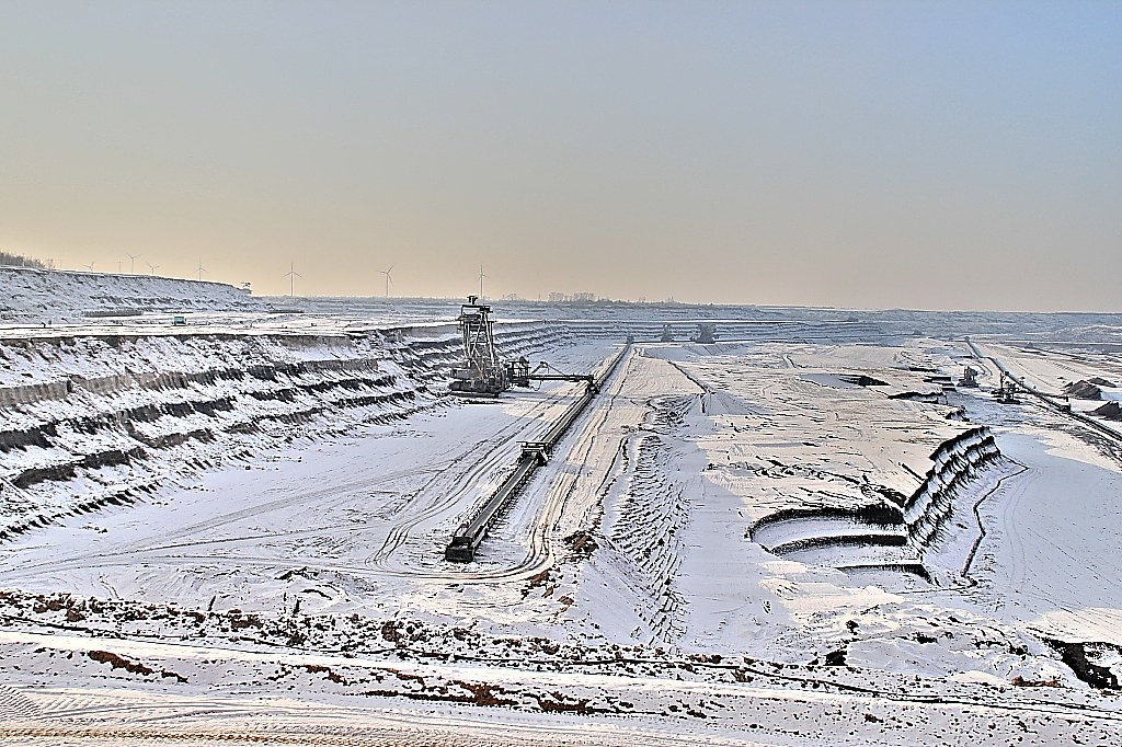 Tagebau im Frost