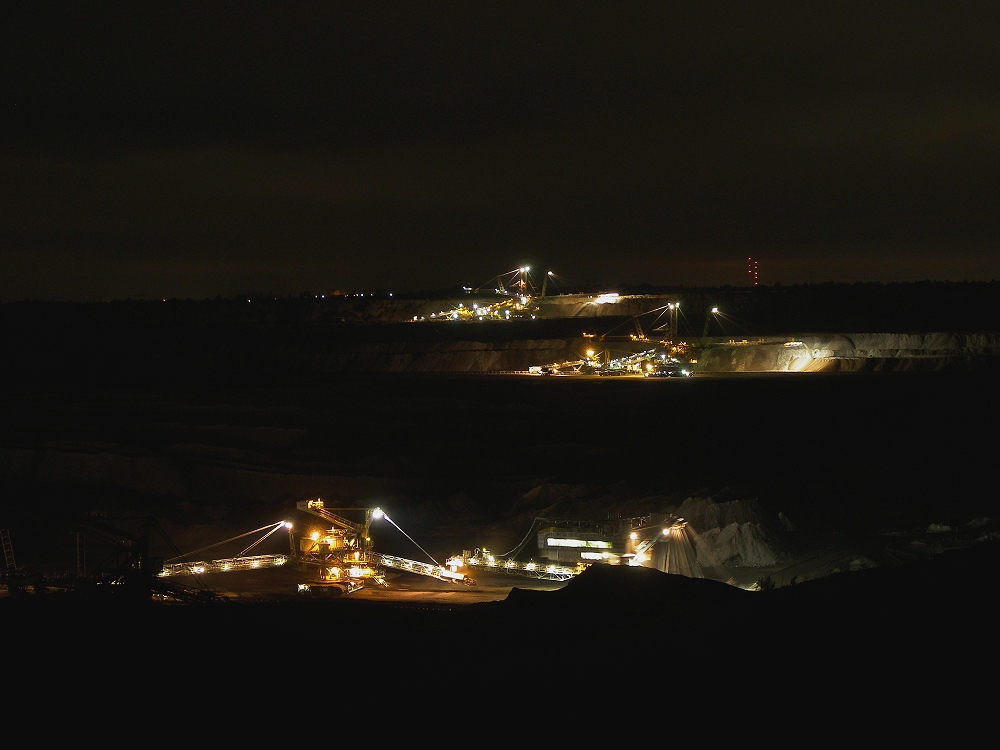 Tagebau Schleenhain bei Nacht