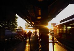 Tagesanbruch im Bahnhof