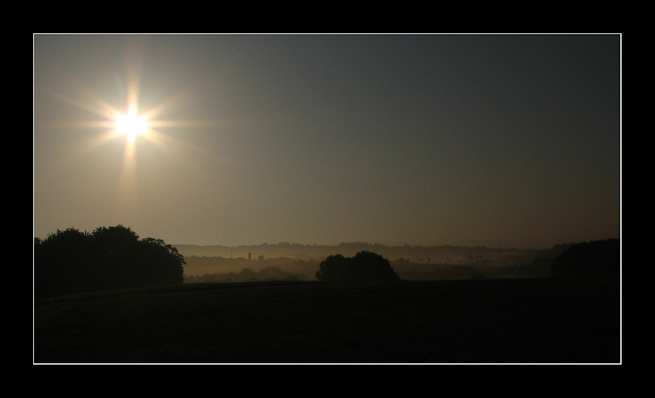 Tagesanbruch im Nebel