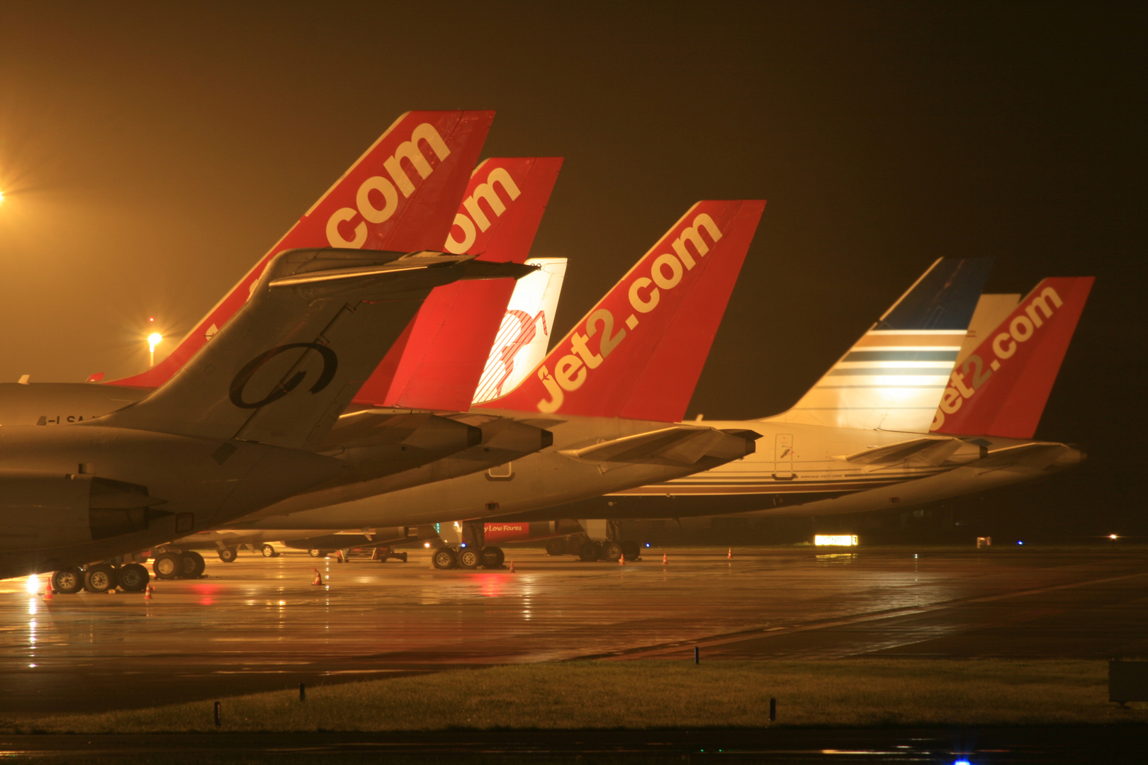 Tailparade (Swiftair MD83, Jet2 B757-200, Tunisair B736) - Hamburg Airport (HAM / EDDH)