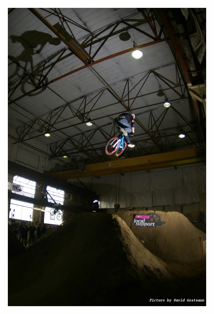 Tailwhip in der Abflughalle