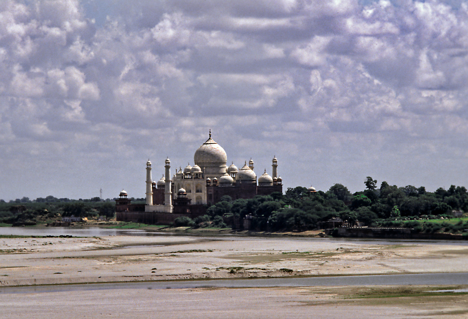 Taj Mahal 02