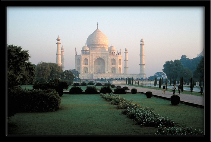 Taj Mahal am frühen Morgen.