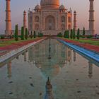 Taj Mahal bei Sonnenaufgang