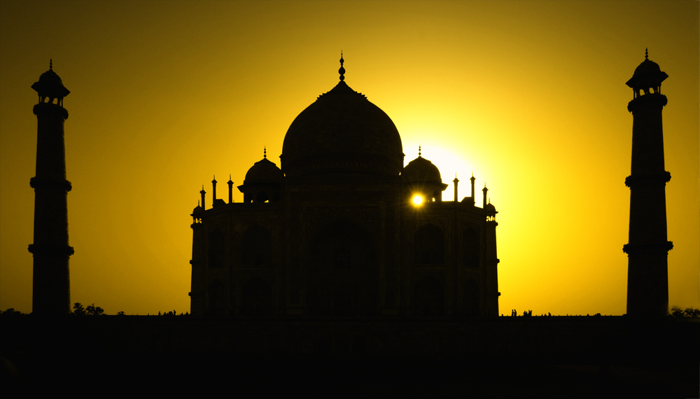 Taj Mahal black&gold