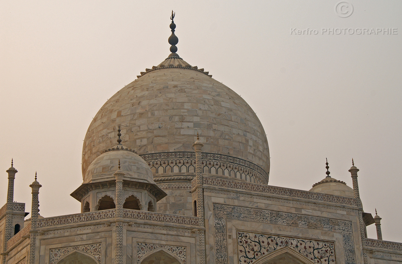 Taj Mahal im Dämmerlicht