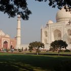 Taj Mahal mit Moschee