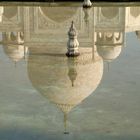 Taj Mahal - water reflexion
