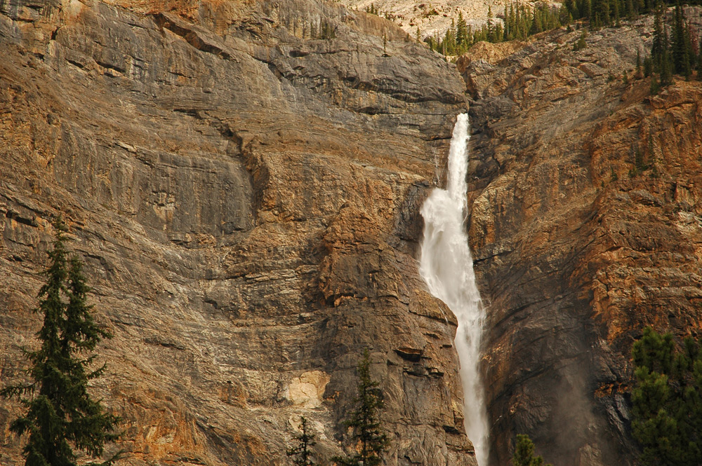 Takakkaw Fall