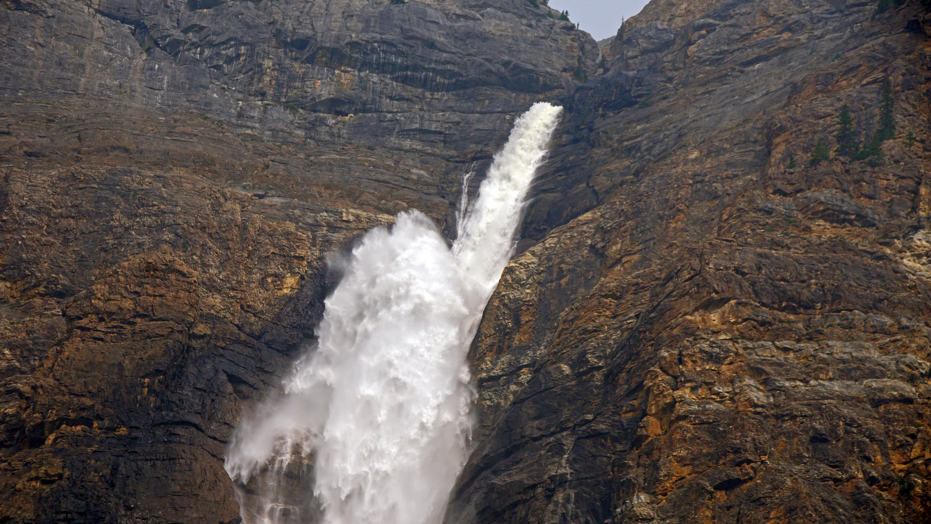 Takakkaw Falls 1