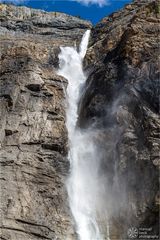 takakkaw falls