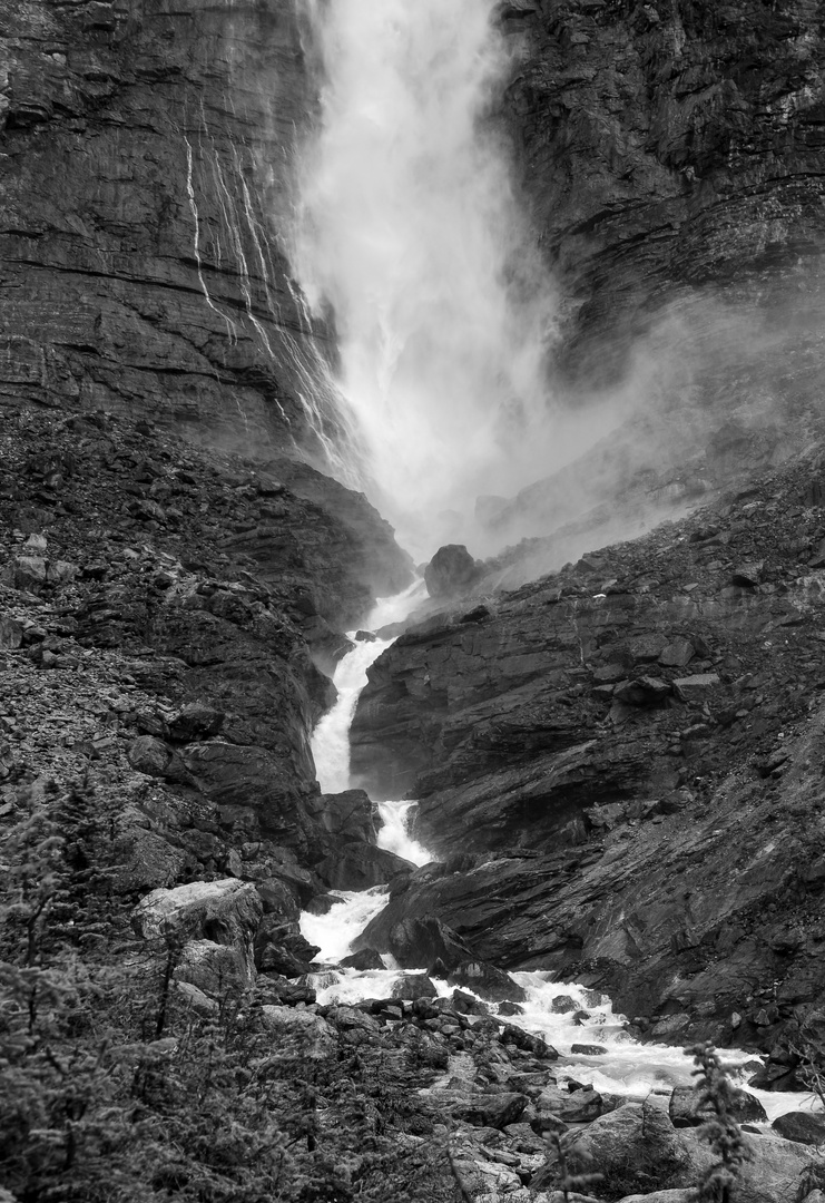 Takakkaw Falls