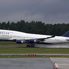 Take off Delta Boeing 747-400 N666US Nürnberg 28. Juli 2010