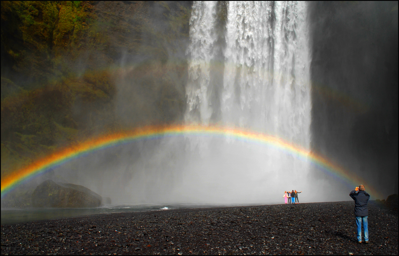taking pictures under the rainbow