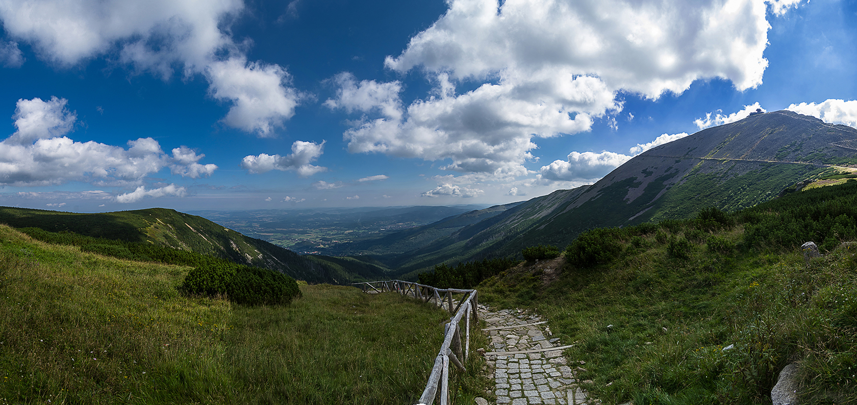 Talblick mit Schneekoppe