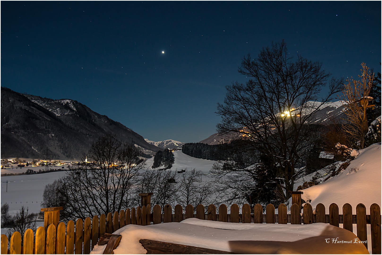 Talblick übern Gartenzaun.,,,,,,