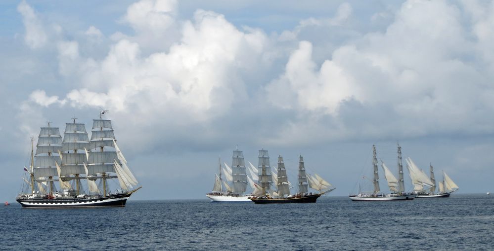 tall ships leaving Bergen for the race to Esbjerg