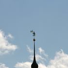 Tallin: Turm des Rathauses mit dem Landsknecht Thomas