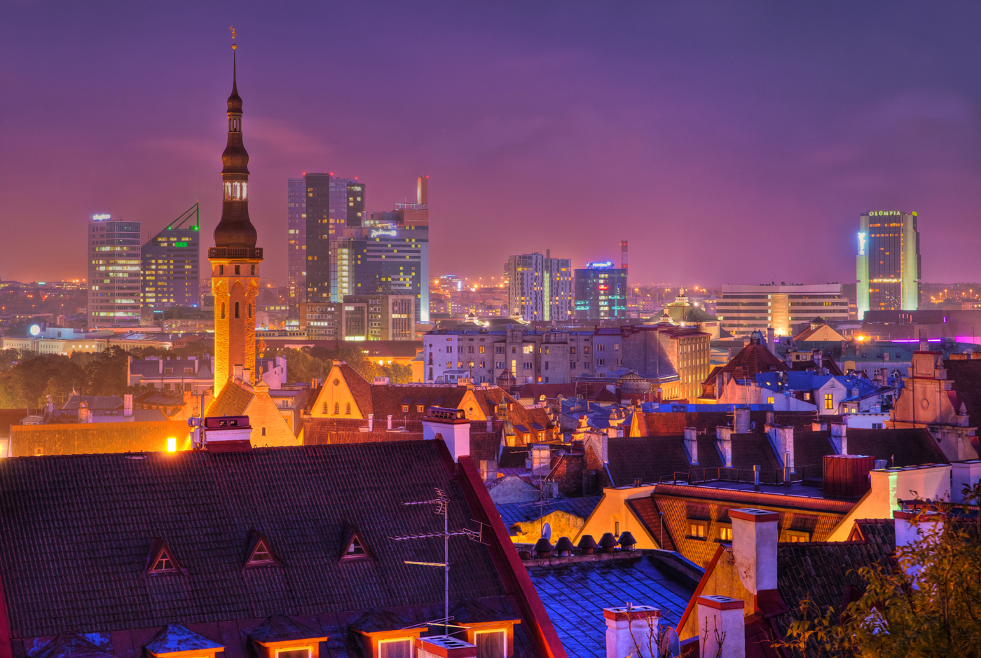 Tallinn bei Nacht