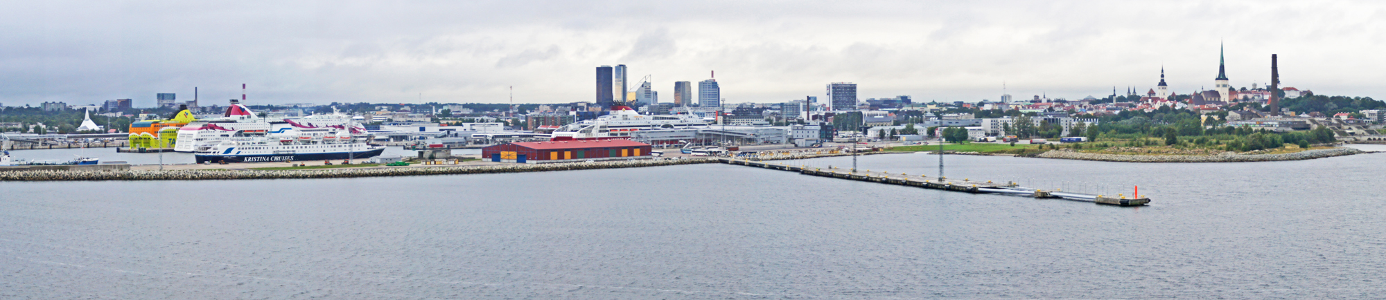 Tallinn - Panorama von See