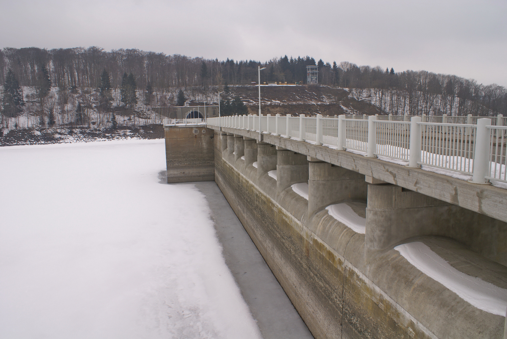 Talsperre im Winter Foto & Bild architektur, talsperren, dämme