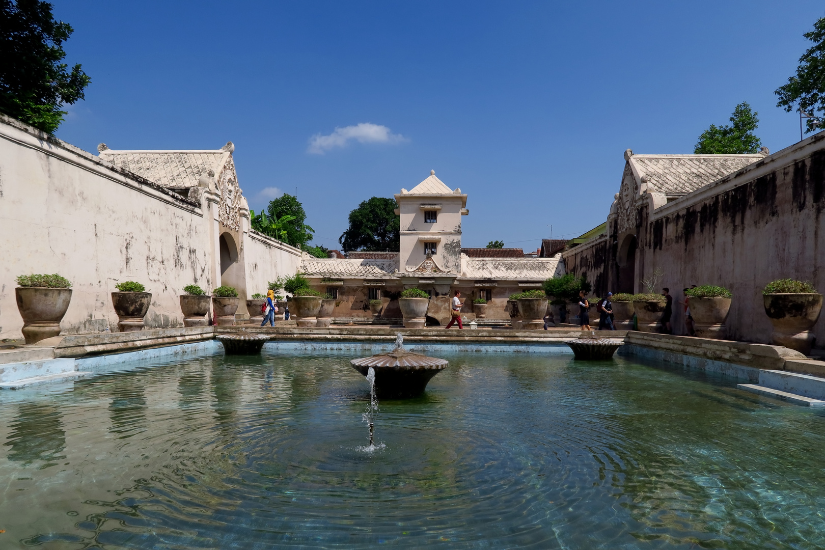 " Taman Sari "