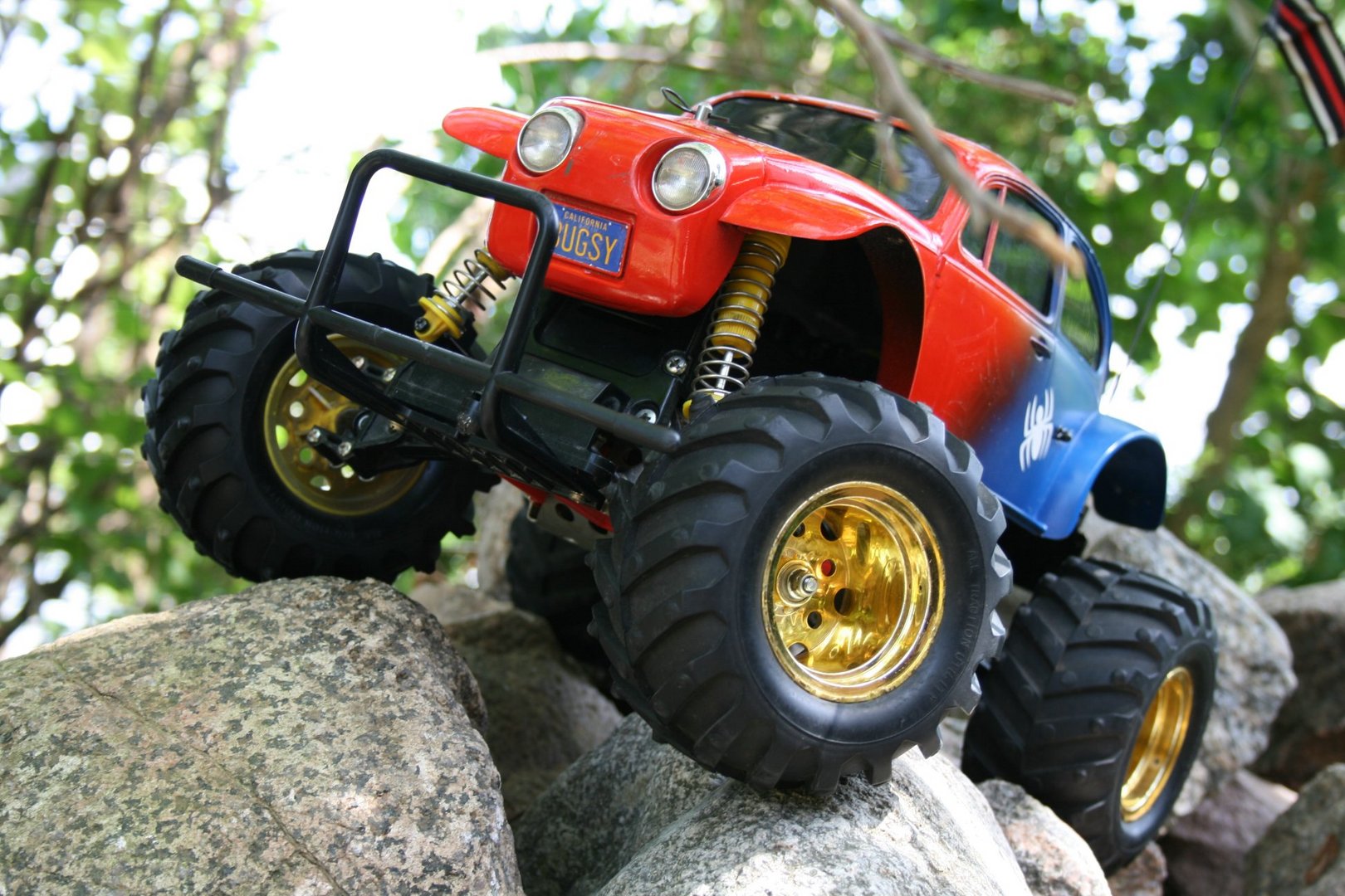 TAMIYA Monster Beetle im Geröll