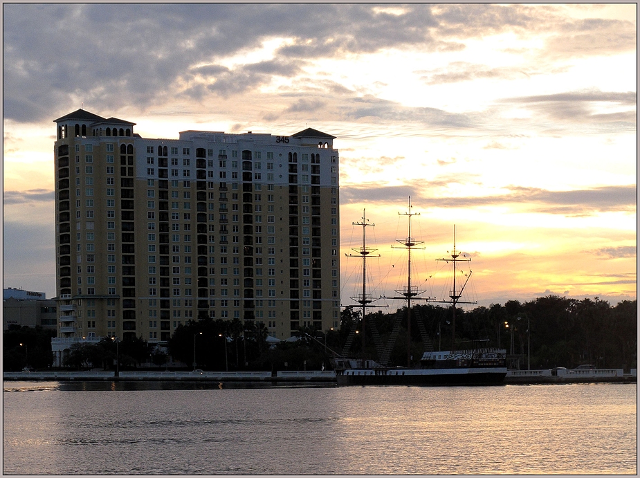 Tampa sundown IV